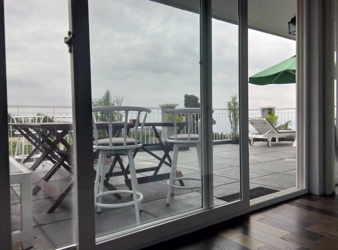 Villa 360 Lembang Exterior foto